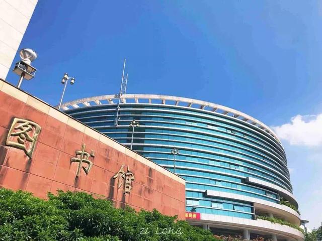 嘉應(yīng)大學(xué)圖書館LED顯示屏，完工?。?/></a></td>
  </tr>
</table>
</div>
<div   id=
